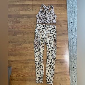 Leopard Print Fabletics legging and sports bra set